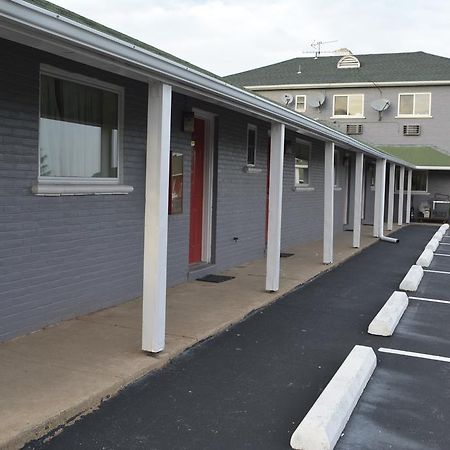 Red Carpet Inn & Suites New Cumberland Exterior foto
